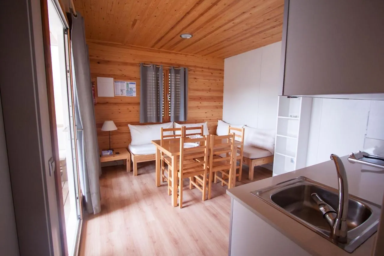 Camping Joan Bungalow Park Cambrils 3*,