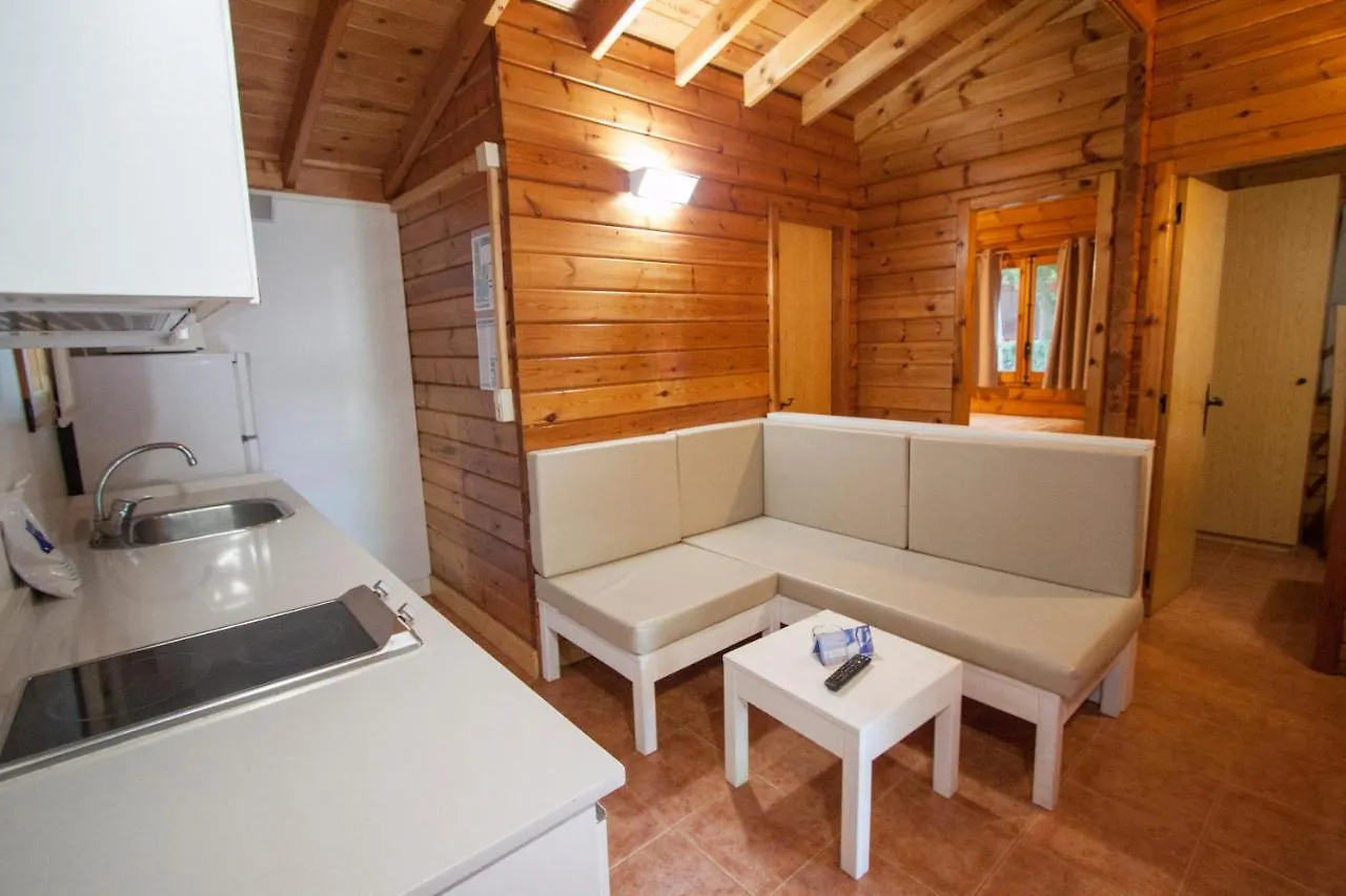 Camping Joan Bungalow Park Cambrils 3*,